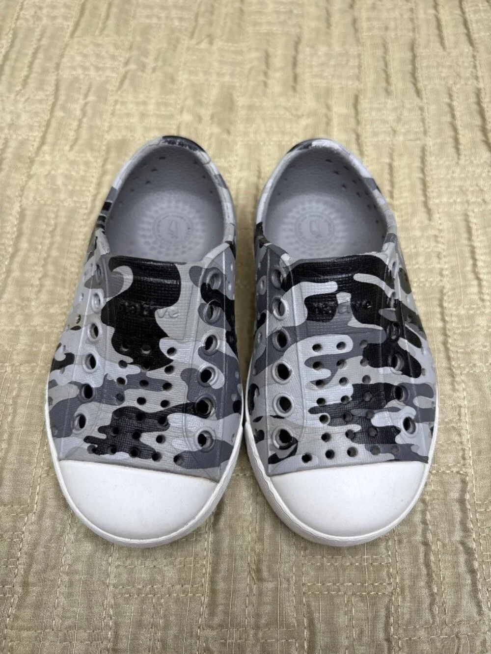 C5 Native Jefferson Black Camo Unisex Child Shoes Sneakers